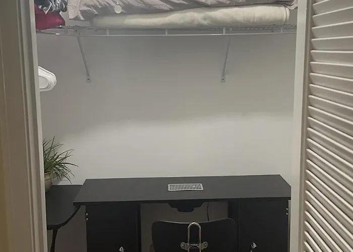 B4 A Private In Downtown With Desk And Wi-fi Near Everything Hospedagem domiciliar