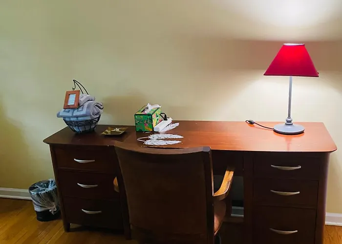 Habitación en casa particular B2 A Private In Downtown With Desk And Wi-fi Near Everything Naperville